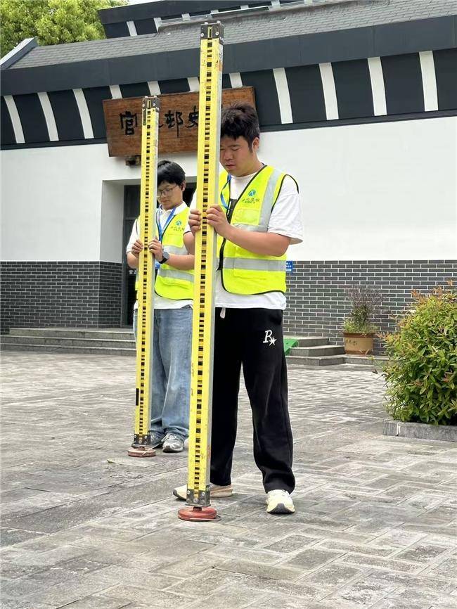以赛砺技强本领，匠心测绘展锋芒(1).docx