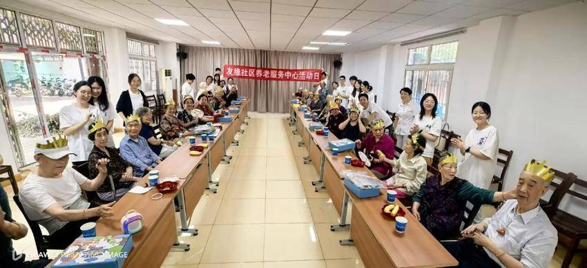 万松街道凌云社区：重温儿时梦 共贺寿绵长6.1.docx