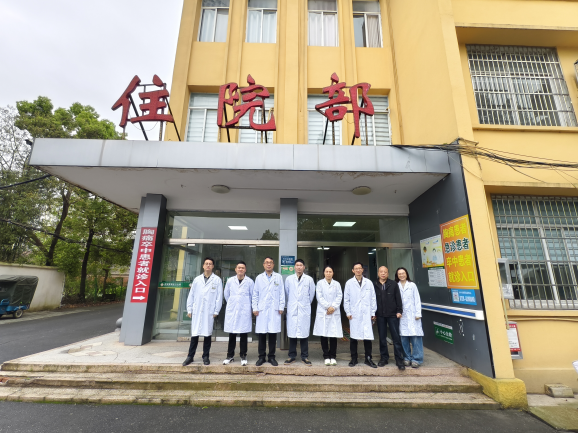 医心护航 “潜”力无限——潜江市中心医院圆满完成2026潜江返湾湖半程马拉松医疗保障任务（已修改）.docx