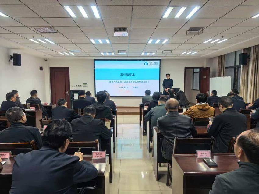 把讲台交给学员 以交流促进成长 (1).docx