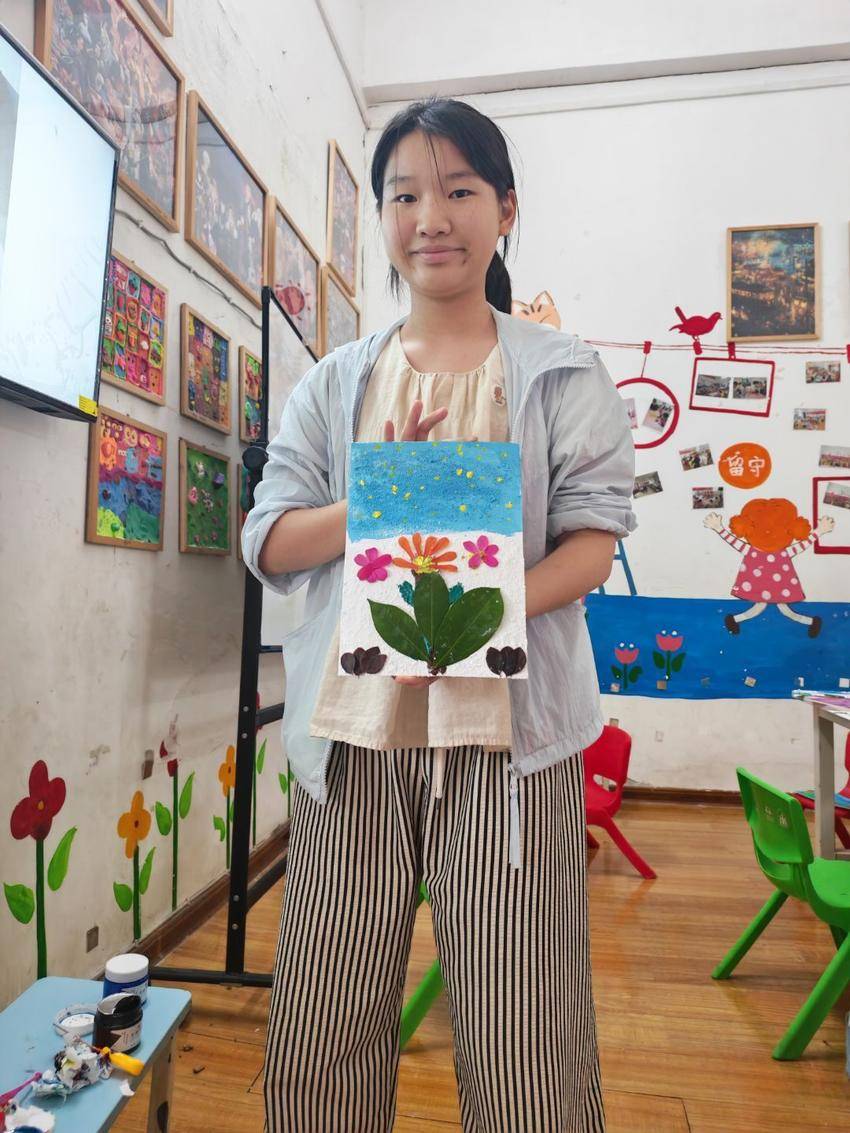 当狗尾巴草“长”在画纸上：28个乡村孩子的暑假，被这群大学生染上了青草的香味.docx
