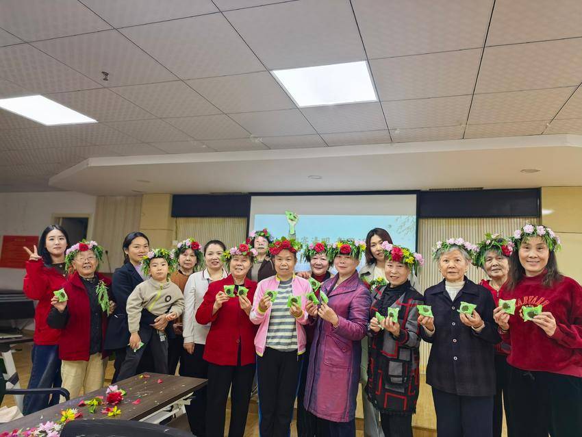 4.2梨花风起正清明，文明春风润红卫.docx