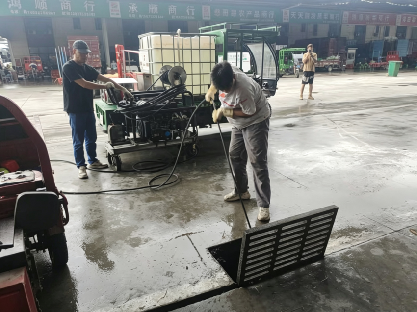 7.7 7%、3000多人、65万吨：首衡城的半年加速度.docx