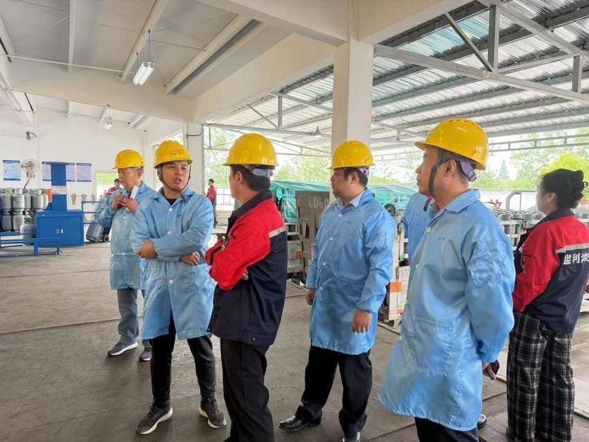 荆州市市场监督管理局指导监利鸿达燃气储配有限公司特种设备安全工作.docx