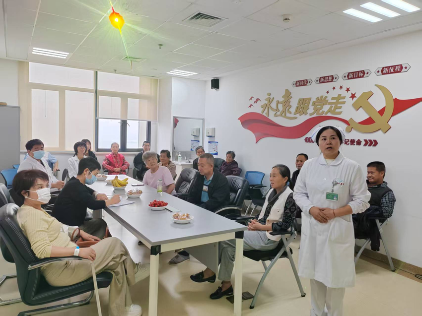 江夏区第一人民医院消化内科中秋健康大讲堂为患者送上节日“健康礼”