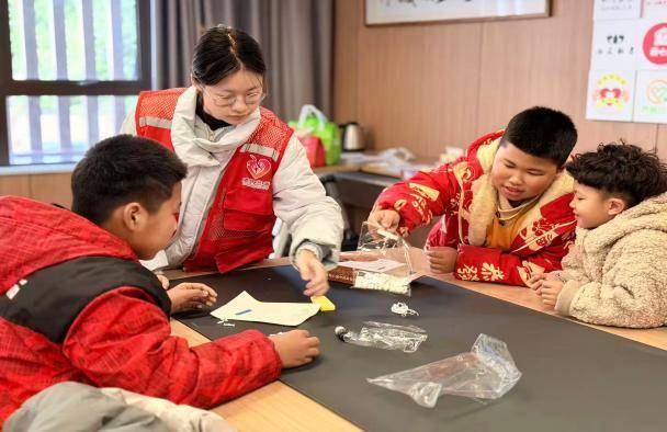 青马“返家乡”  以青春之名 赴童梦之乡（林欣洢）.docx