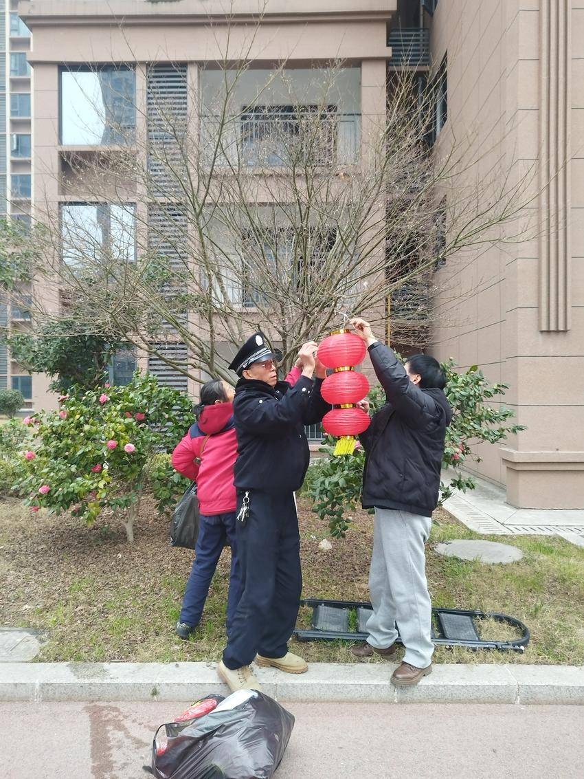 2.14马年新春情更浓，服务在线守初心.docx