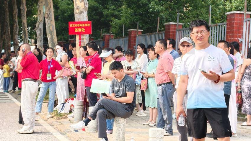 “细微之处见担当”派出所开门纳凉.docx