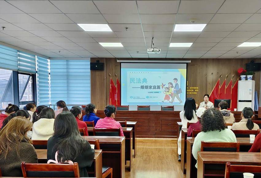 20260326东湖高新区举办“文明家庭”讲家风故事活动.docx