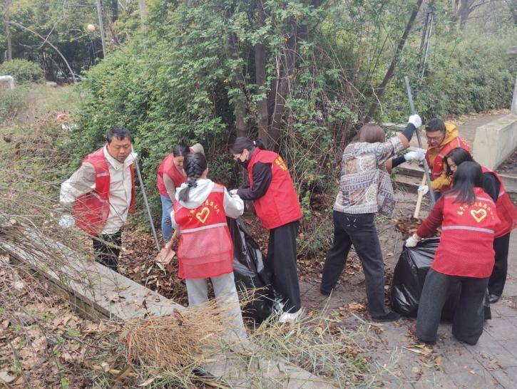 昔日死角变休闲佳地 三方联动绘就社区宜居新图景20260325.docx