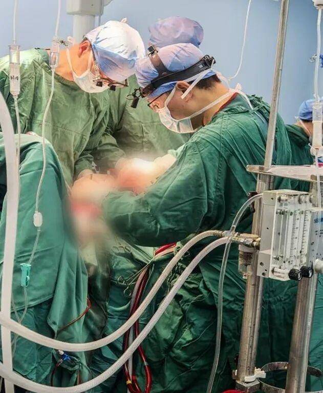 孝感市中心医院成功开展“零输血”孙氏手术 区域大血管救治水平再上新台阶.docx