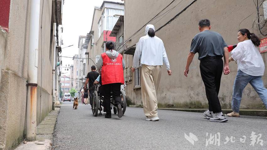 紧绷防汛 “安全弦”  实操练兵筑牢民生防线(1).doc