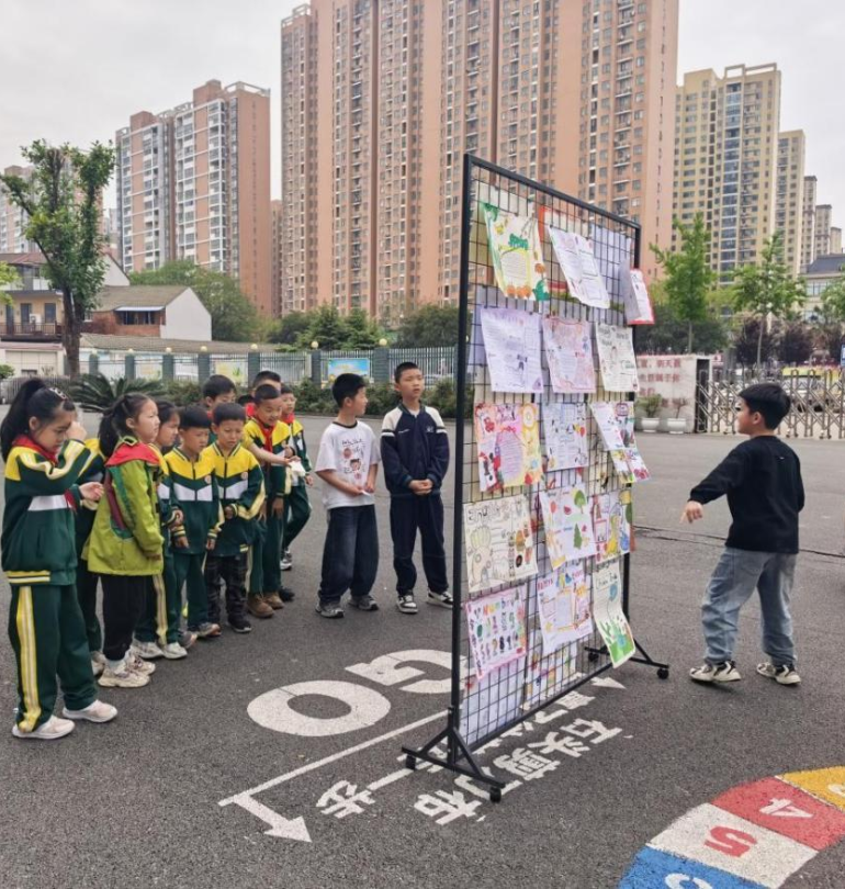 沔陽小學前通路校區(qū)英語校園文化節(jié)賣起0423.docx