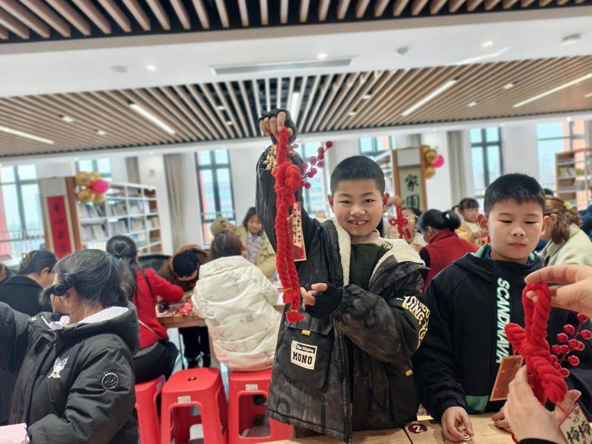 【新闻稿】“把爱带回家·暖心护航伴成长”——这个春节，葛店经开区的孩子和家长，把爱和年味一起带回家（终稿）.docx