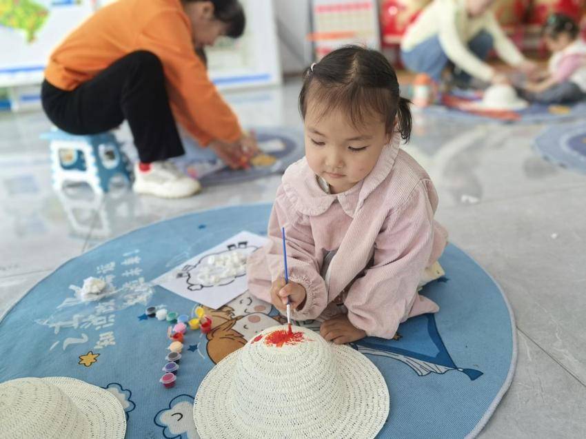 [点军街办]李家河村携手博林幼儿园开展趣味亲子活动.docx