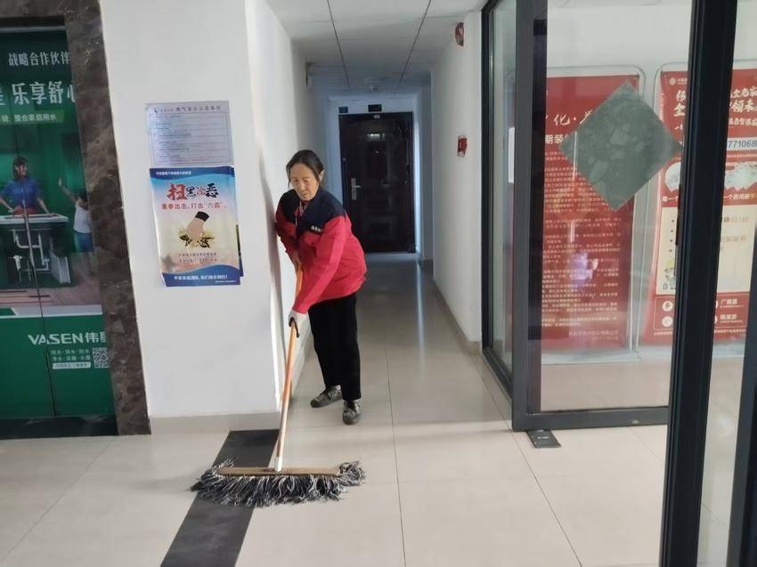 2.14马年新春情更浓，服务在线守初心.docx