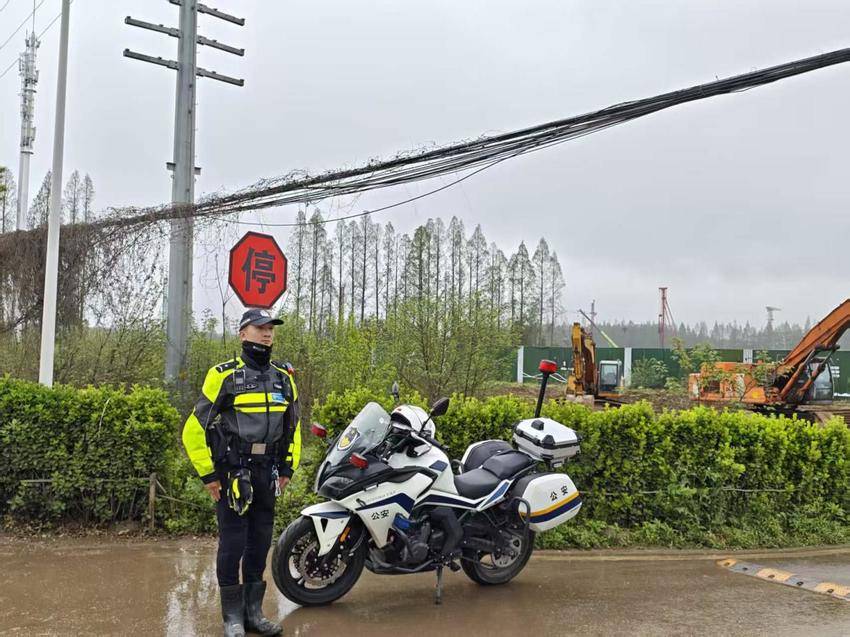 清明有思念 守护有藏蓝.docx