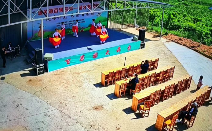 望城岗村百果园五一开园火爆，采摘赏戏乐享假日时光.docx