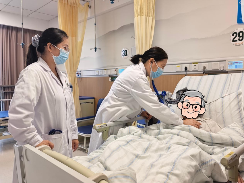 以为老胃病犯了，实则急性心梗！江夏医生一张心电图揪出致命危机