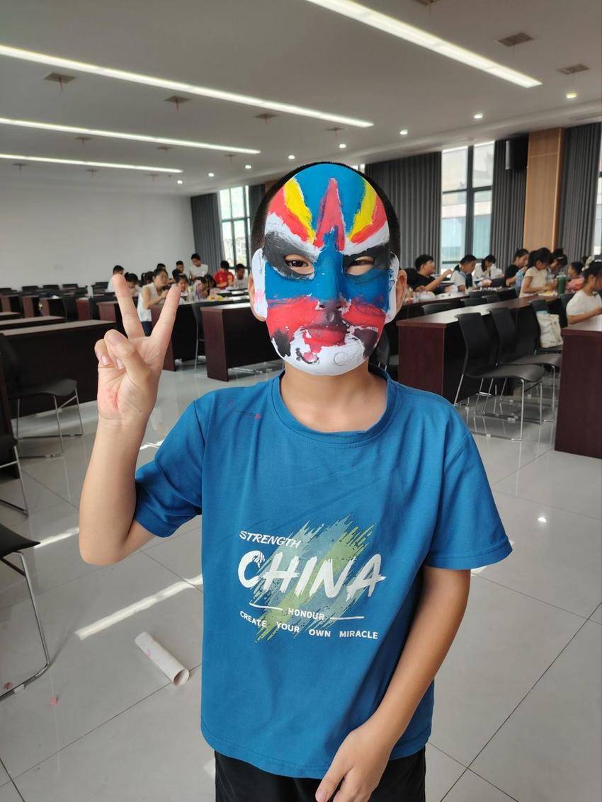 关羽的脸为什么是红的?这堂开在乡村的“脸谱课”给出了最美的答案.docx
