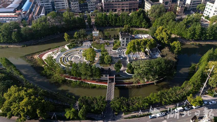 景色宜人的气象岛生态公园是气象岛健身队最佳的练习场所。