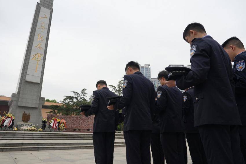 清明忆警史(2).docx