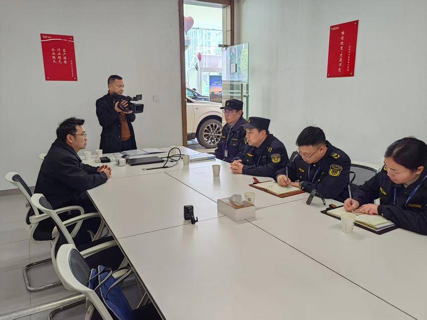 27期简报（守护消费安全 共筑放心市场——我市交通综合执法支队联合多部门开展3·15机动车维修市场专项整治行动 ）.doc