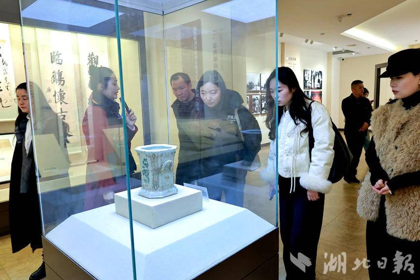 参观武汉辛亥革命纪念馆