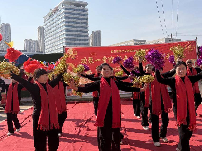 20260208街道社区‌“欢聚一堂迎新春，邻里携手创和谐”迎新春联欢会暨志愿者积分兑换活动简报.docx