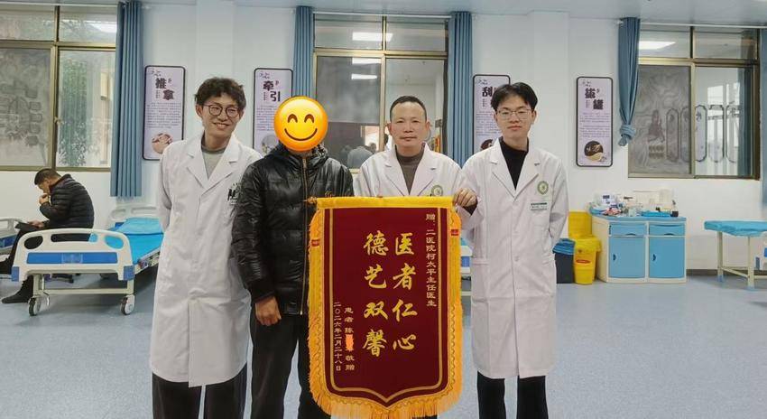百姓口中的守护神.docx