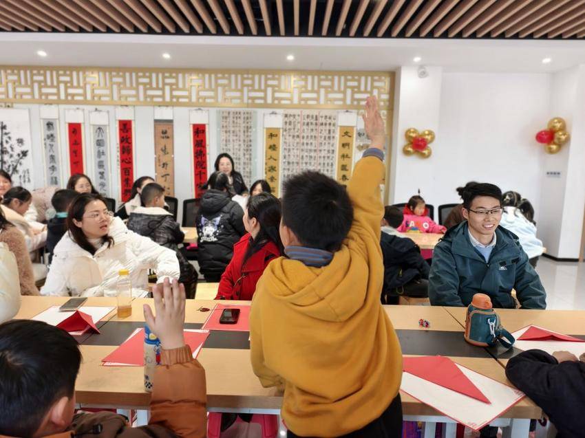 【新闻稿】“把爱带回家·暖心护航伴成长”——这个春节，葛店经开区的孩子和家长，把爱和年味一起带回家（终稿）.docx