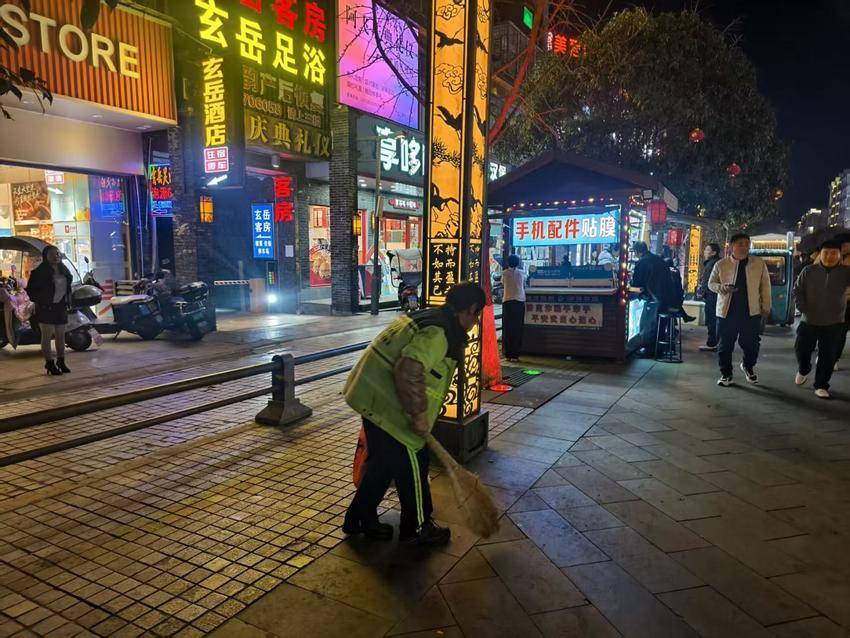 住建“不打烊” 用匠心服务点亮新春旅游画卷(1)(1)(1).docx