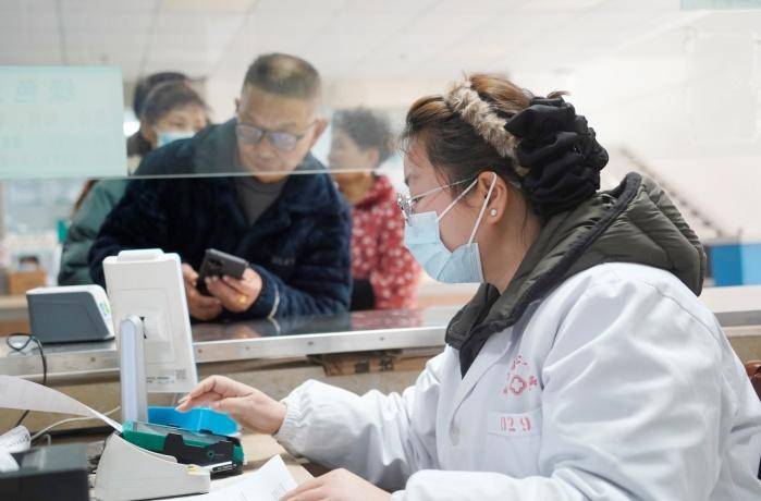 以赤诚服务 解除乡亲们的疾痛——皂市镇中心卫生院医疗惠民走笔.docx