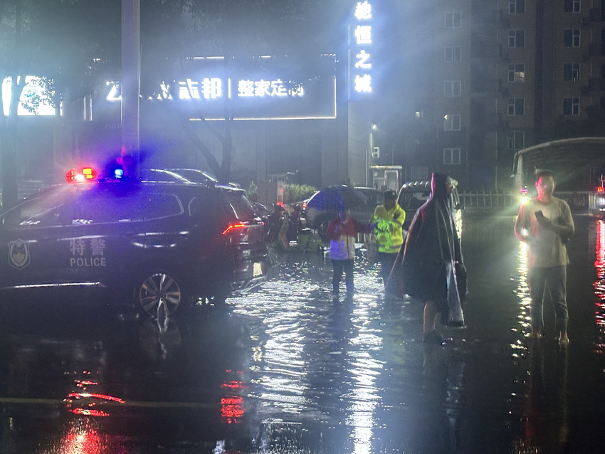 鄂州公安：向“汛”而行，“警”心守护！.doc
