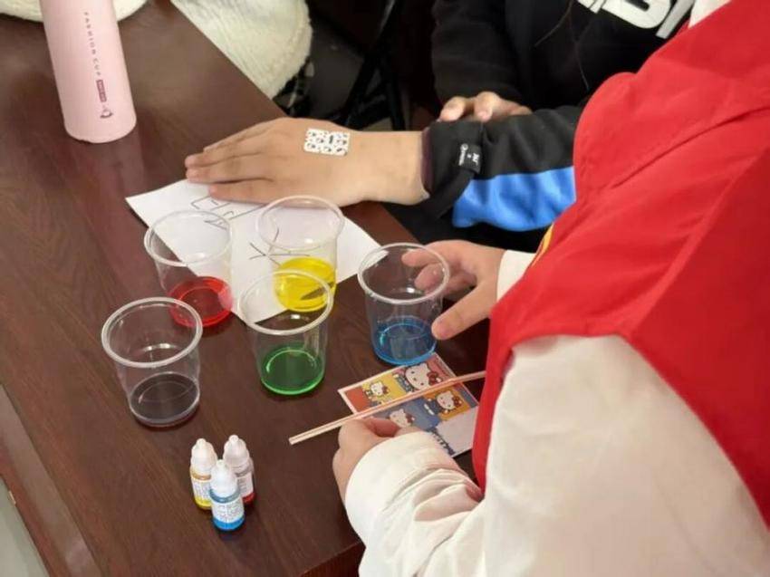 “小青桃” 志愿服务队走进仙桃特校.docx