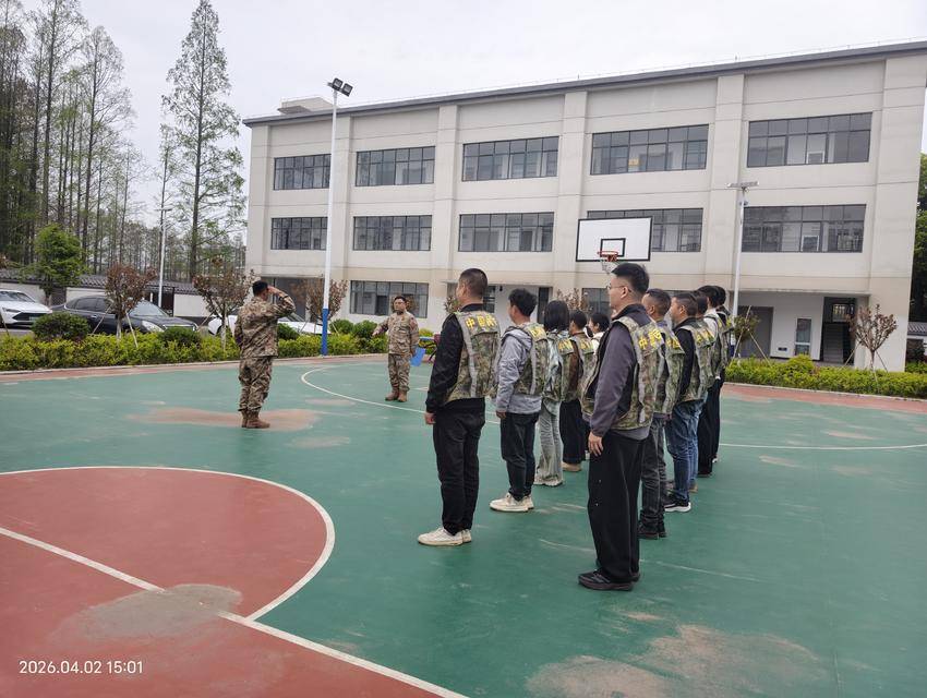 安陆市巡店镇组织新入队基干民兵开展入队训练与集中体检.doc