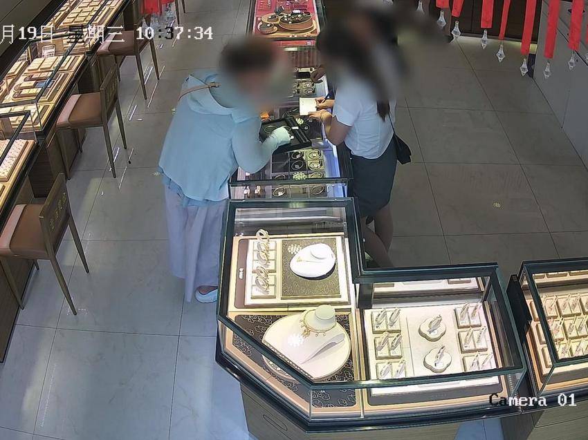店员一眼识破“黄金洗钱”套路 民警及时劝阻全额止损.docx