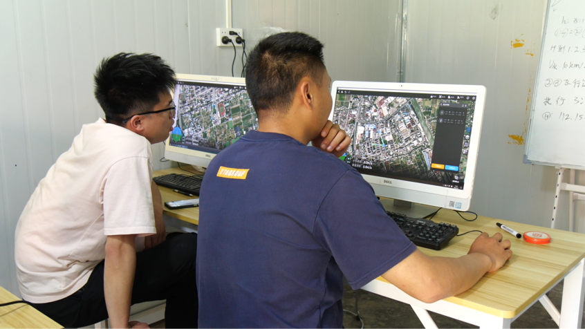 5.12B3（襄阳南漳）逐梦低空新赛道 返乡创业闯出新天地.docx