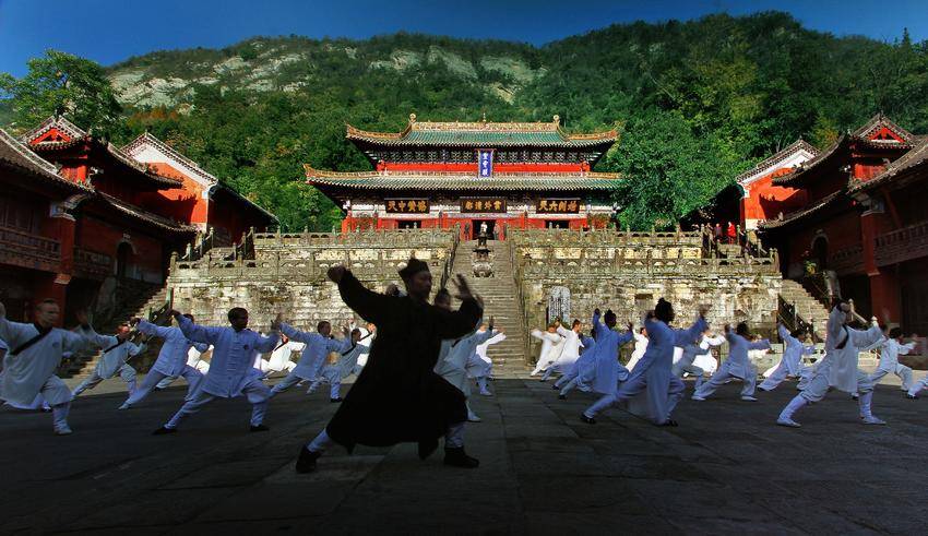 湖北发布15条春假精品旅游线路.docx