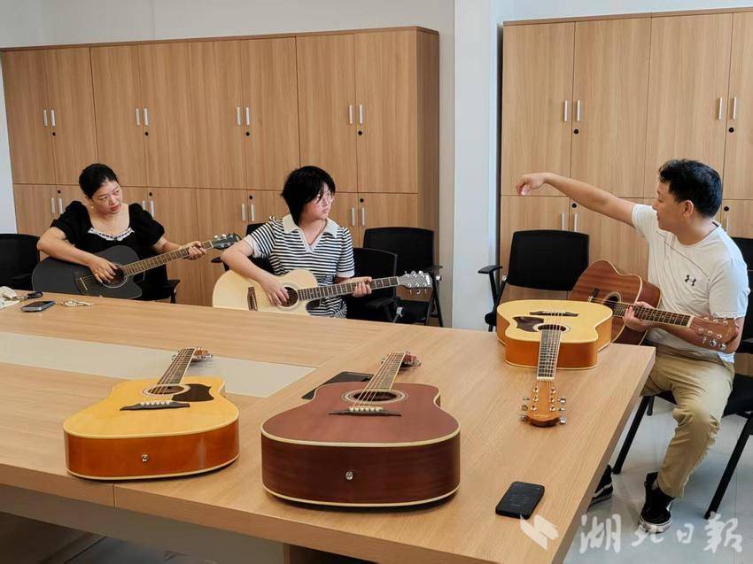 乐享弦音 艺暖社区——吉他公益课堂进社区.docx