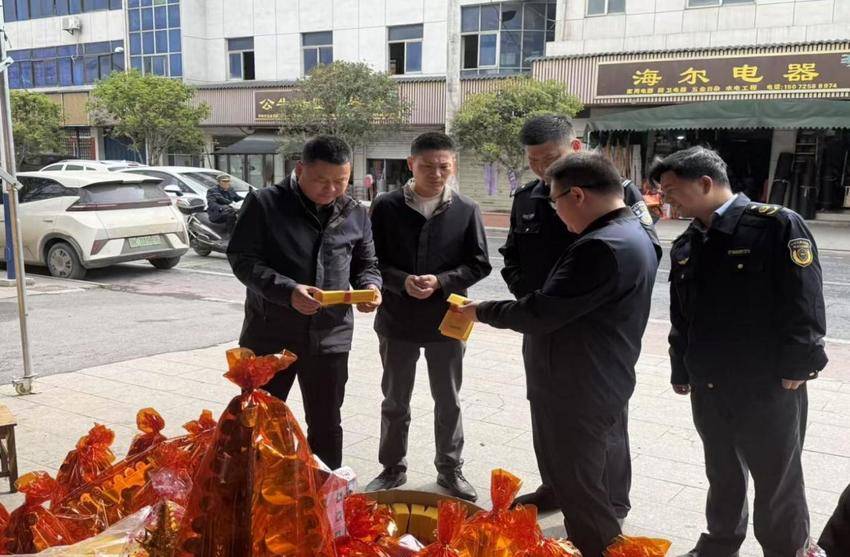 安陆市辛榨乡：筑牢清明安全防线 倡导文明绿色祭扫.docx