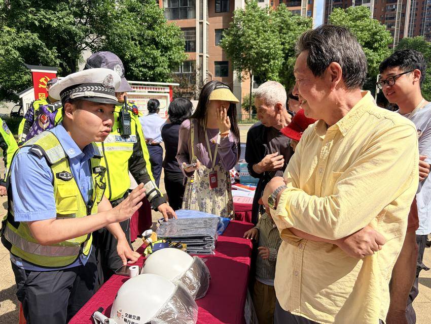 20260521佛祖岭街道开展 “文明交通・畅行武汉”交通安全主题宣传活动.doc