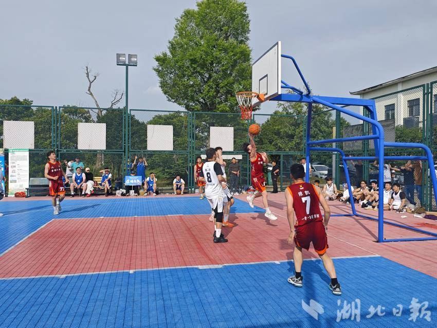 热血“村BA”燃动乡土情！2026咸宁・香城泉都篮球联赛新街镇分赛区正式开赛.doc
