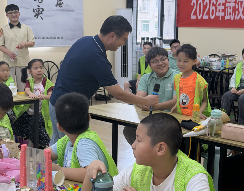 【20260806汉兴街道常二社区】暑期托管暖人心 轻工学子进社区.docx 【20260806汉兴街道常二社区】暑期托管暖人心 轻工学子进社区.docx