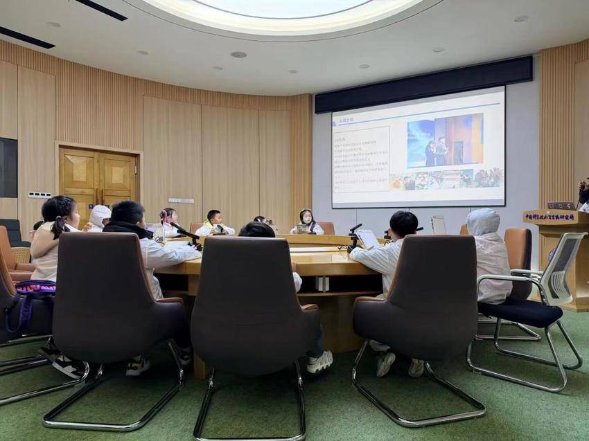 守护长江精灵 厚植生态情怀——武昌区未来实验小学南湖校区开学第一课走进白鱀豚馆(2).docx