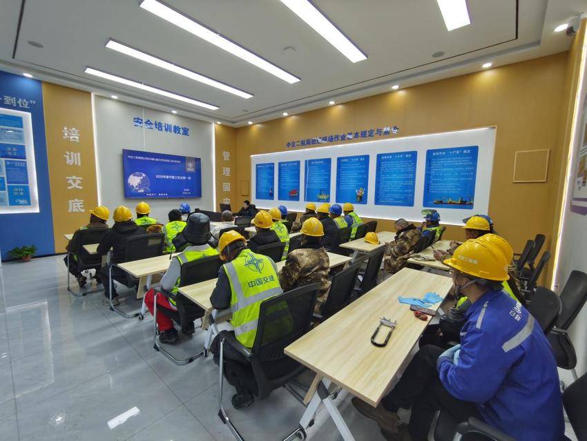 【一线传声】芜湖泰山路长江大桥项目全面复工复产.docx