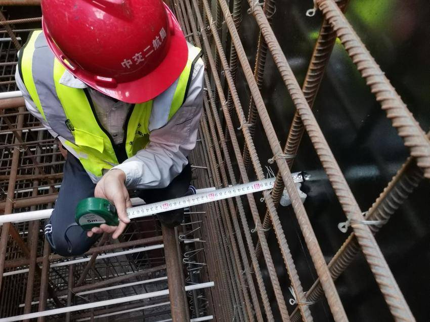 【特别策划】8米高空的那次踩空，催生了一项国家专利.docx