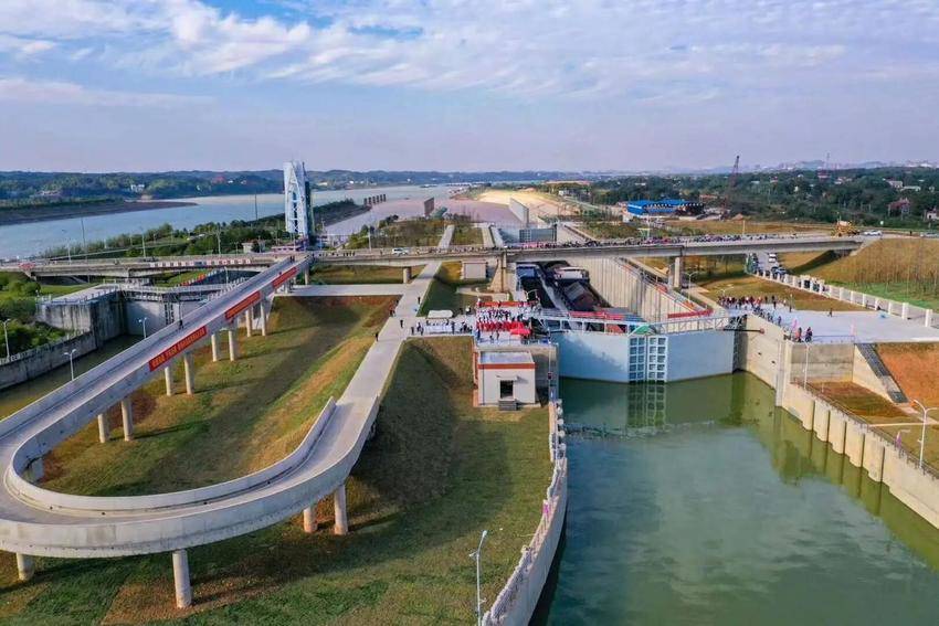 【特别策划】27年磨一剑：中交二航局三公司的船闸“品牌炼成记”.docx