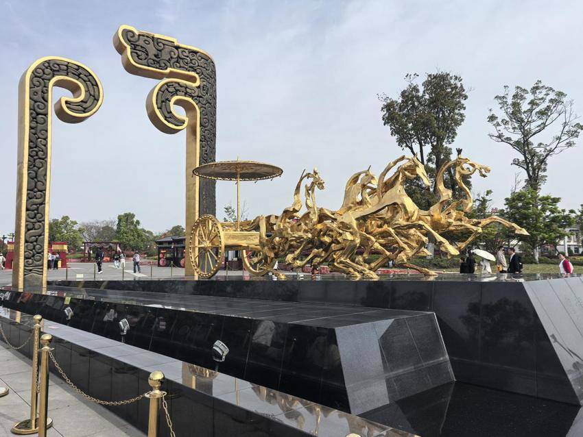 鄂了就赣饭！武汉东站新增直达南昌高铁，周末跨省打卡天花板来了（2.10修改定稿）.docx