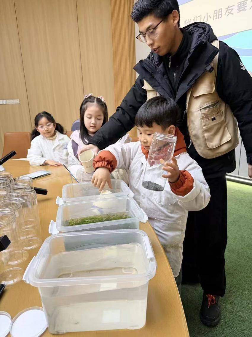 守护长江精灵 厚植生态情怀——武昌区未来实验小学南湖校区开学第一课走进白鱀豚馆(2).docx